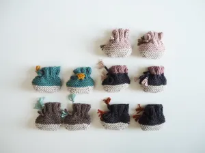 knitted booties with cord