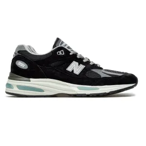 MADE in UK 991v2 | Black
